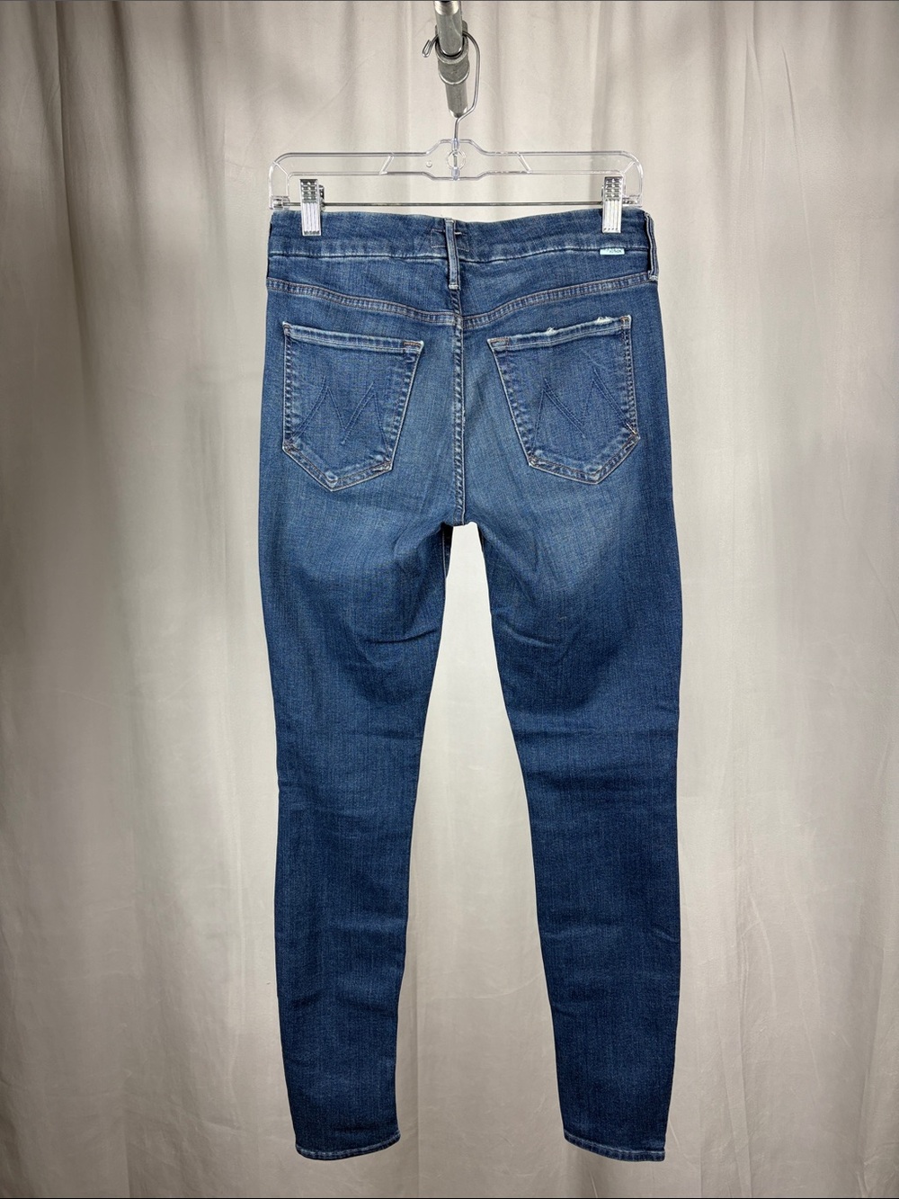 Mother The Looker Skinny Jeans in Turn of Tide. - Picture 5 of 14